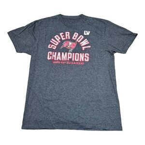 Tampa Bay Buccaneers Super Bowl LIV Champions T-Shirt Bucs Logo Soft Cotton L